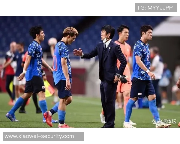 深圳足球队在世界杯中的默契配合与战术分析探讨