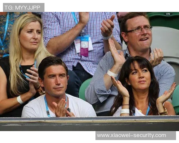 足球明星与娱乐明星的差距究竟有多大深度解析与比较 足球明星与娱乐明星的差距究竟有多大深度解析与比较